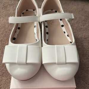 Elegant White Kids Dress Shoes with Bow- Size 12